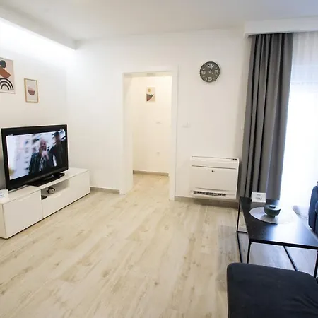 아파트 Centar 루브스키