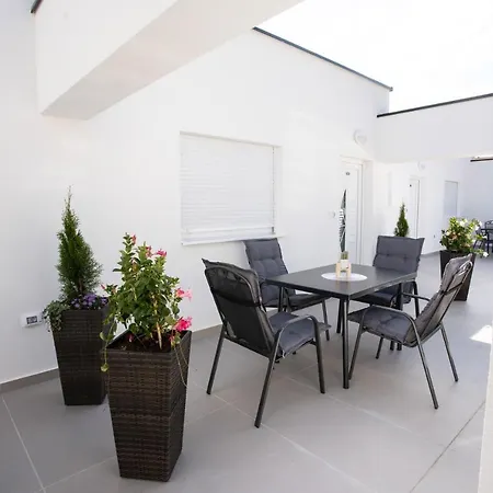 아파트 Centar 루브스키